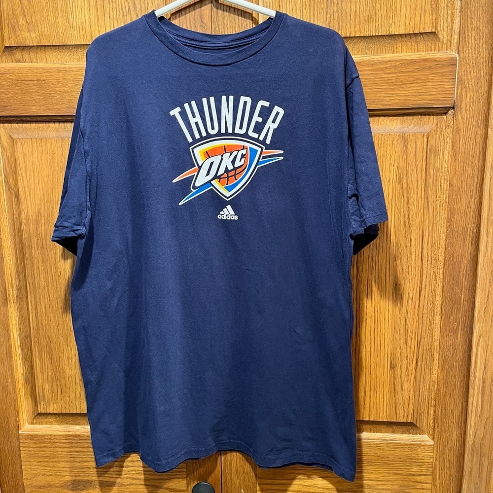 adidas The Go To Tee OKC Thunder Short Sleeve Cotton T-Shirt - Size XL